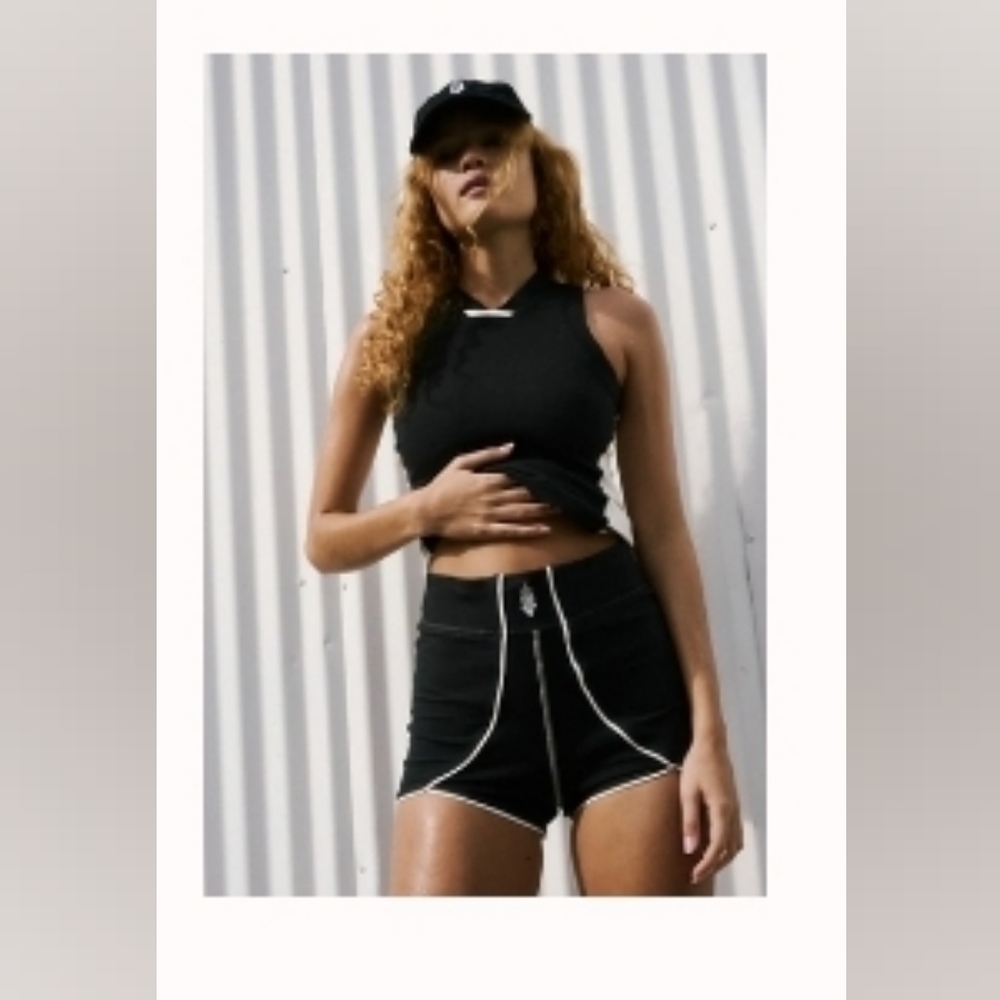 Nwt FREE PEOPLE MOVEMENT New Flow Shorts